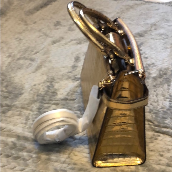 COPY - Smoke free home. NWT. - Picture 2 of 5